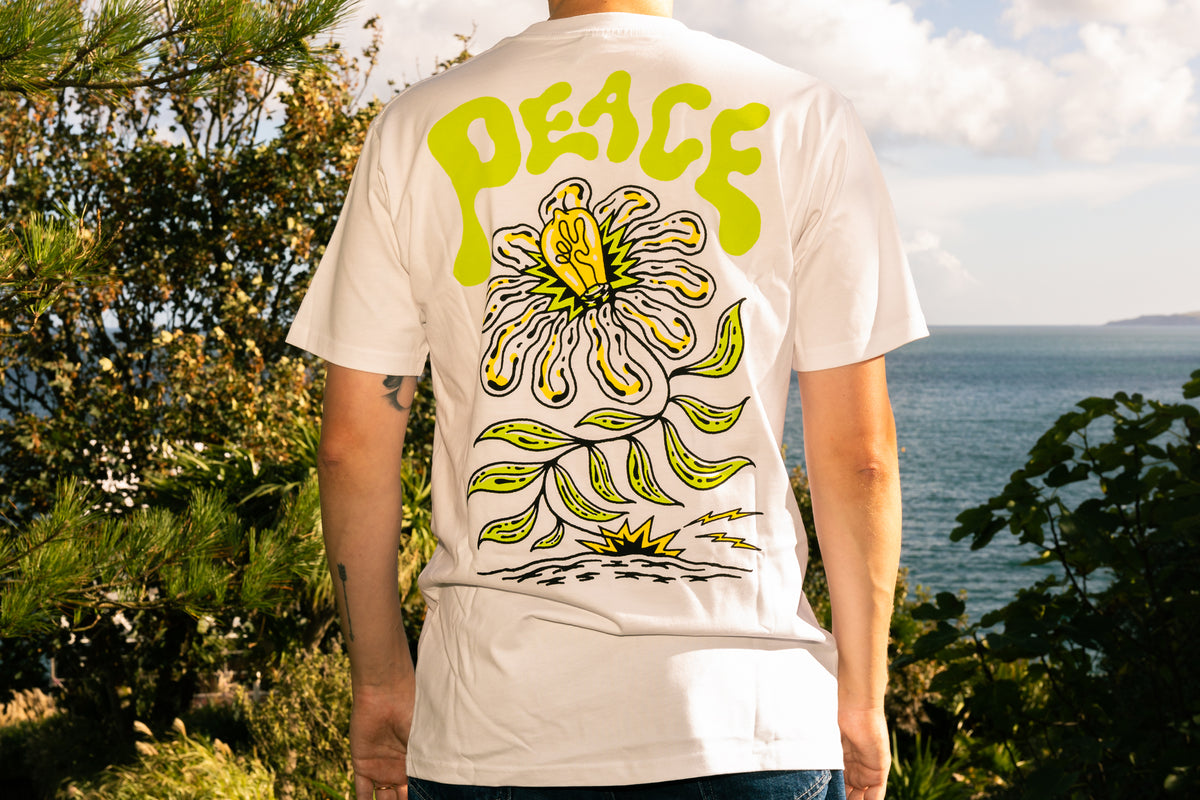 Back to Nature - Peacebulb Pocket T-Shirt - White