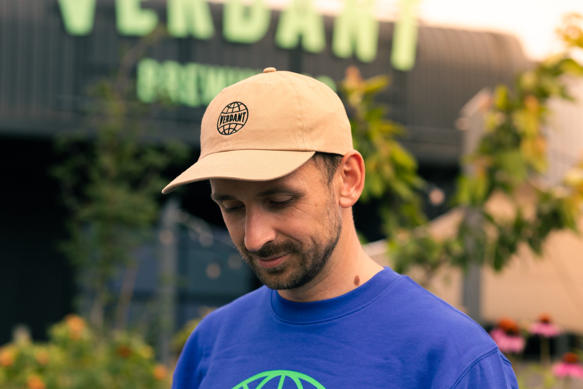Globe Logo Baseball Cap - Beige