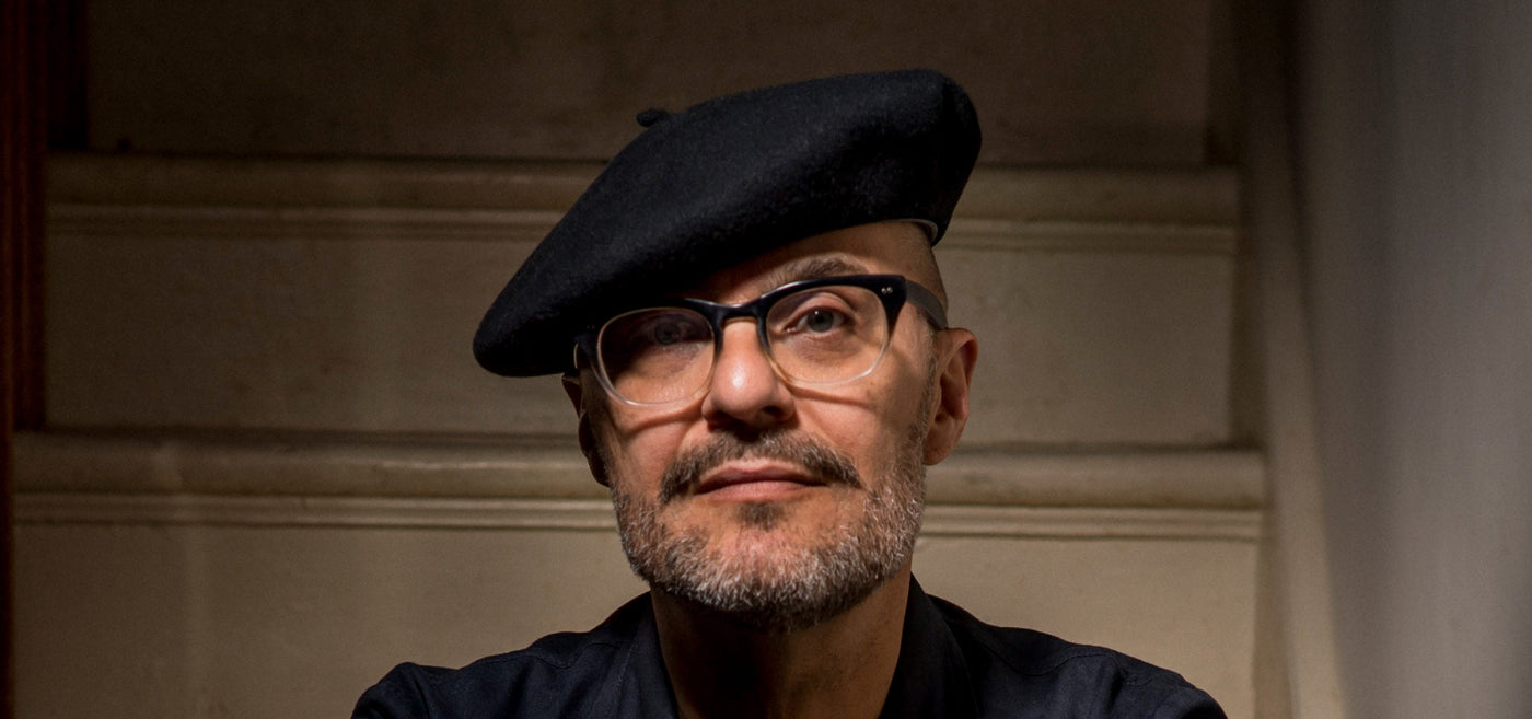 Justin Robertson presents 5 Green Moons